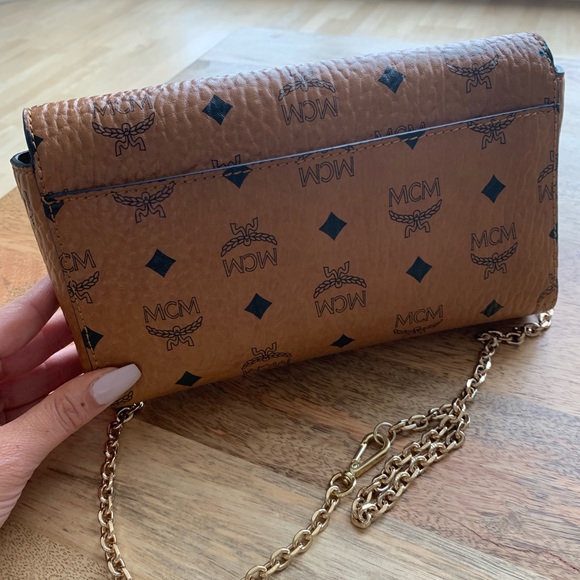 Authentic MCM crossbody bag - Picture 3 of 8